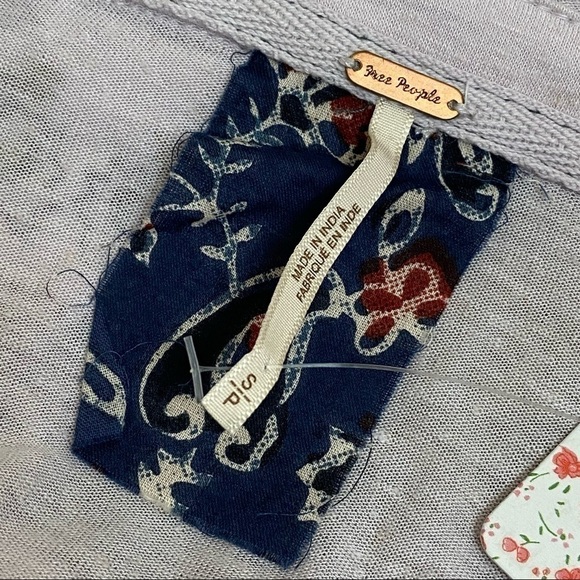 Free People Medallion Linen Blend Long Sleeve Top Size Small - Picture 12 of 12